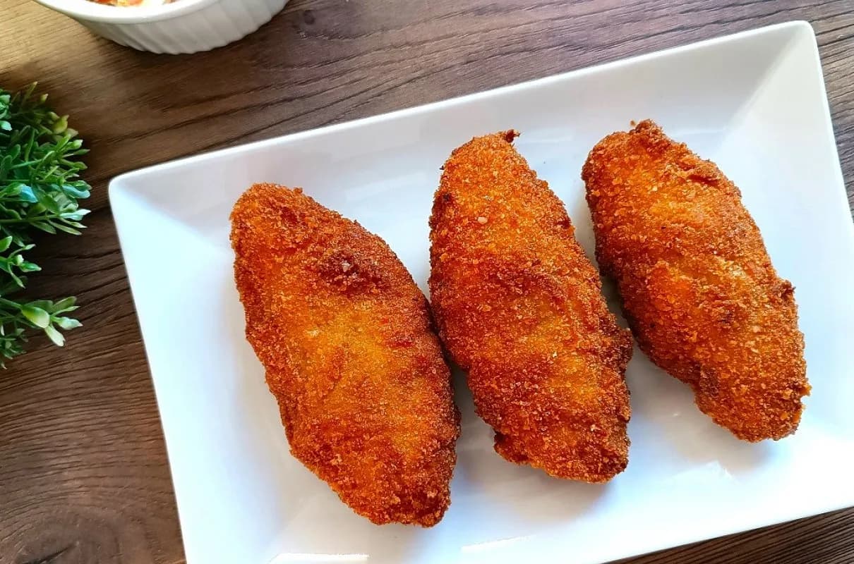Kotlety devolay z mięsa mielonego drobiowego – prosty przepis na obiad