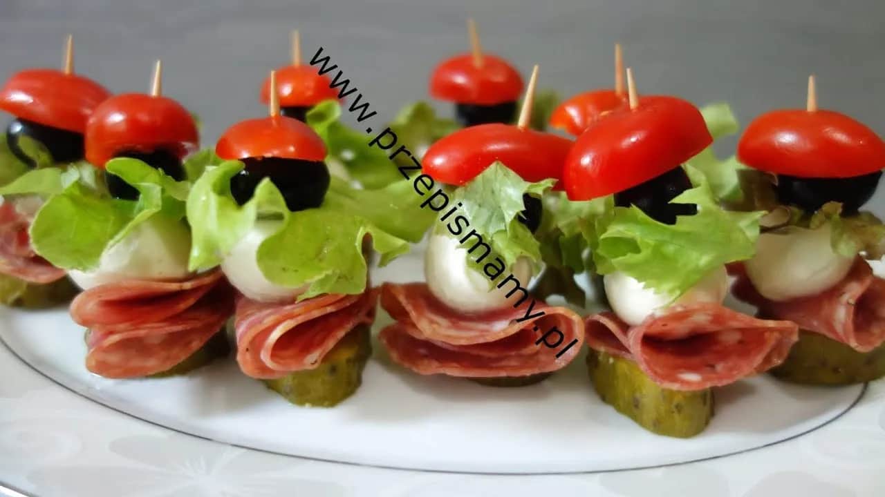 Jak zrobić koreczki na przekąskę - proste przepisy, które zaskoczą