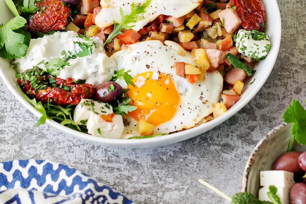 Co do jajka sadzonego na obiad? Smaczne dodatki, które zaskoczą