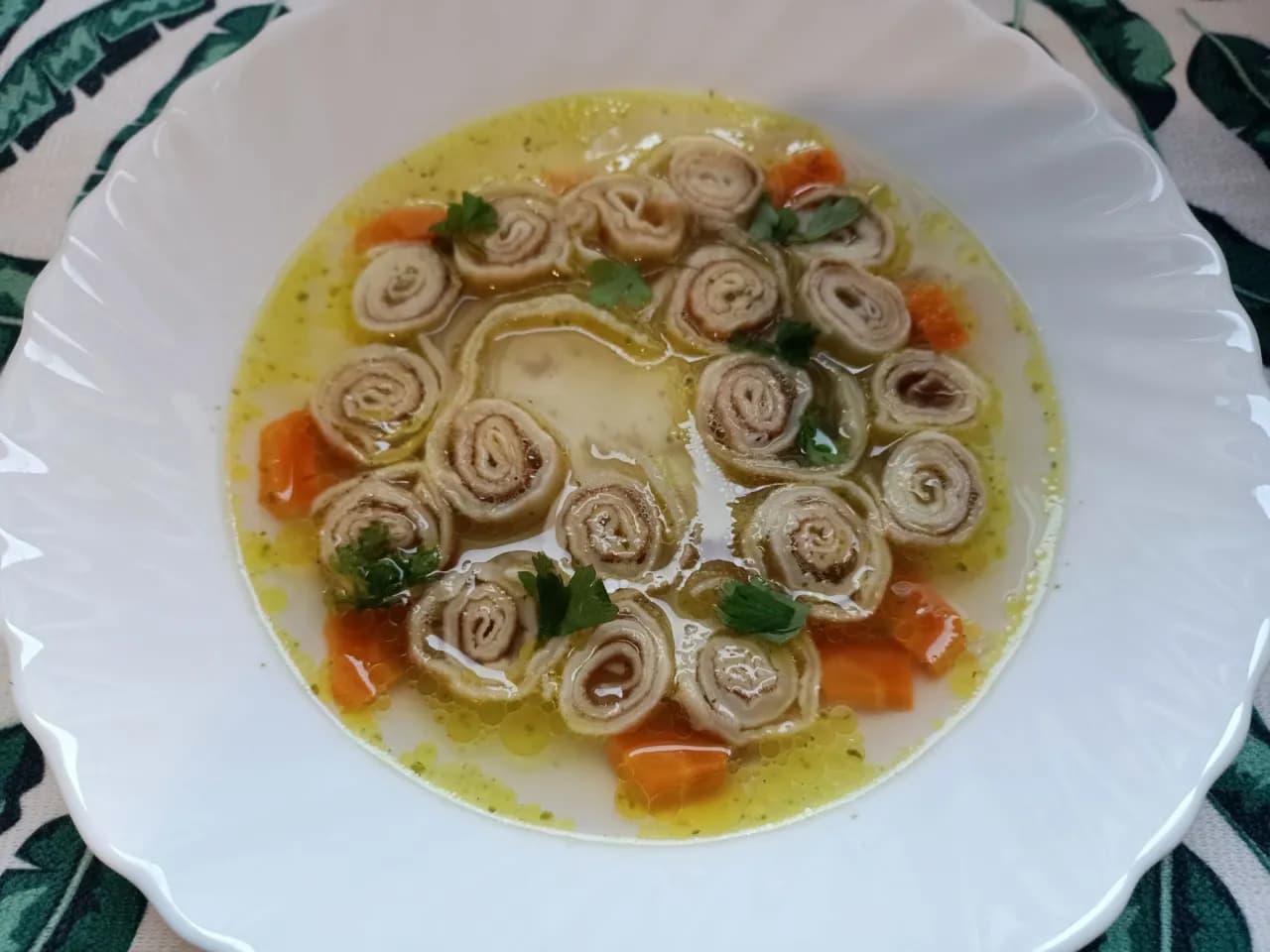 Jaka zupa do naleśników? Odkryj najlepsze połączenia smakowe