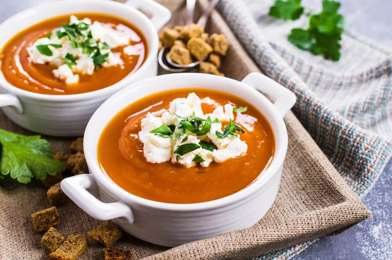 Czym zabielić zupę? Najlepsze alternatywy dla śmietany, które zaskoczą