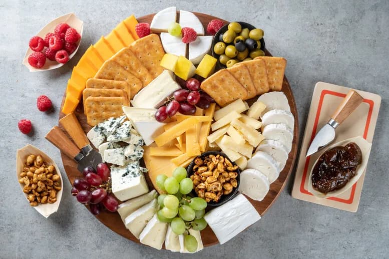 Deska przekąsek jak zrobić: proste kroki do idealnej kompozycji