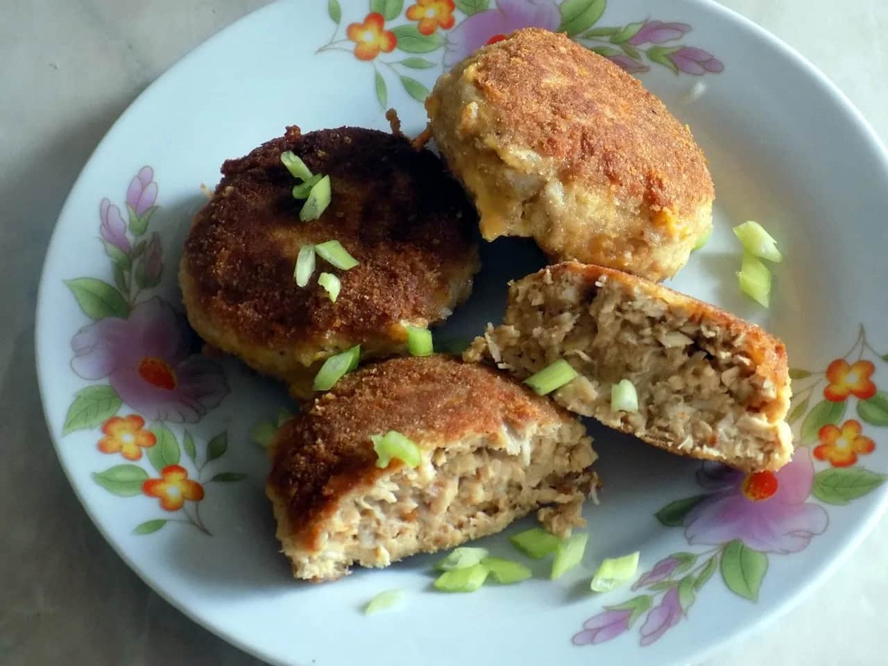 Co z gotowanego kurczaka? 10 kreatywnych przepisów na wykorzystanie mięsa