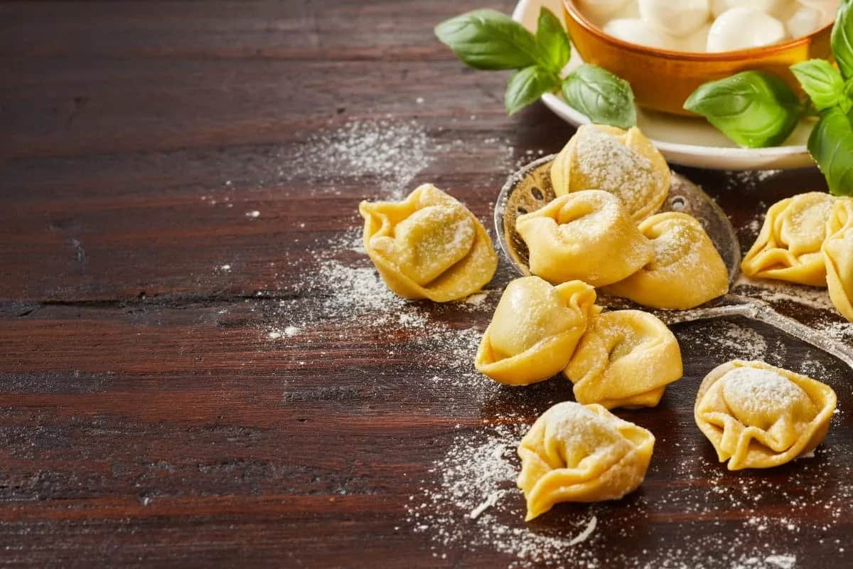 Z czym podać tortellini na obiad - smaki, które zachwycą każdego